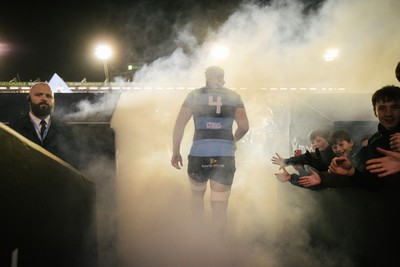 251025 - Cardiff Rugby v Edinburgh - United Rugby Championship - Josh McNally of Cardiff 