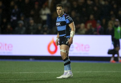 251025 - Cardiff Rugby v Edinburgh - United Rugby Championship - Taine Basham of Cardiff 