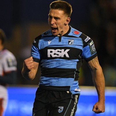 251025 - Cardiff Rugby v Edinburgh Rugby - United Rugby Championship - Josh Adams of Cardiff Rugby celebrates scoring a try