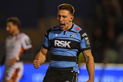 251025 - Cardiff Rugby v Edinburgh Rugby - United Rugby Championship - Josh Adams of Cardiff Rugby celebrates scoring a try