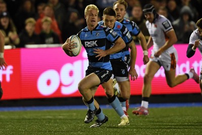 251025 - Cardiff Rugby v Edinburgh Rugby - United Rugby Championship - Johan Mulder of Cardiff Rugby