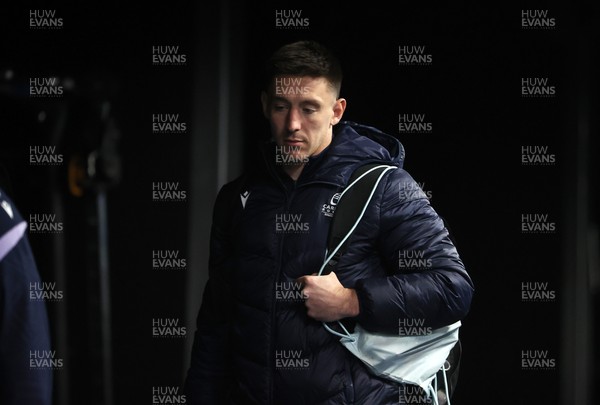 251025 - Cardiff Rugby v Edinburgh - United Rugby Championship - Josh Adams of Cardiff arrives at the stadium