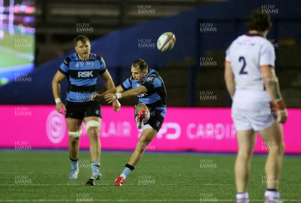251025 - Cardiff Rugby v Edinburgh - United Rugby Championship - Ioan Lloyd of Cardiff kicks a penalty