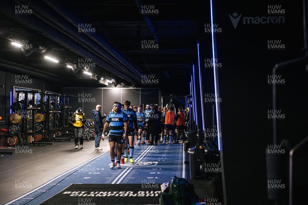 251025 - Cardiff Rugby v Edinburgh - United Rugby Championship - Liam Belcher of Cardiff leads the team out the changing room