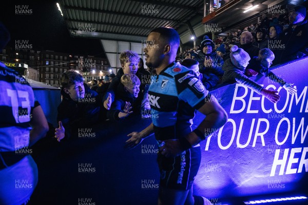 251025 - Cardiff Rugby v Edinburgh - United Rugby Championship - Ben Thomas of Cardiff 