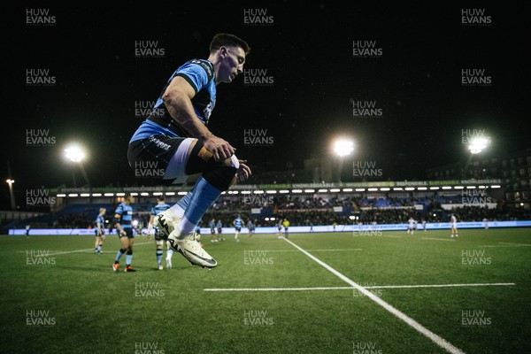 251025 - Cardiff Rugby v Edinburgh - United Rugby Championship - Josh Adams of Cardiff 
