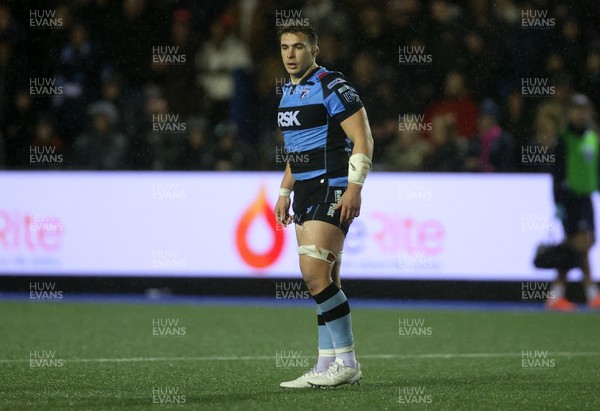 251025 - Cardiff Rugby v Edinburgh - United Rugby Championship - Taine Basham of Cardiff 