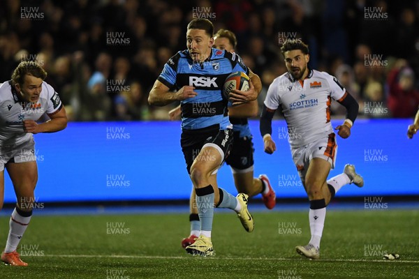 251025 - Cardiff Rugby v Edinburgh Rugby - United Rugby Championship - Josh Adams of Cardiff Rugby runs in to score a try