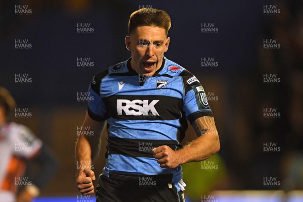 251025 - Cardiff Rugby v Edinburgh Rugby - United Rugby Championship - Josh Adams of Cardiff Rugby celebrates scoring a try