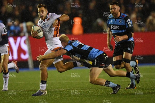 251025 - Cardiff Rugby v Edinburgh Rugby - United Rugby Championship - Wes Goosen of Edinburgh is challenged by Johan Mulder of Cardiff Rugby