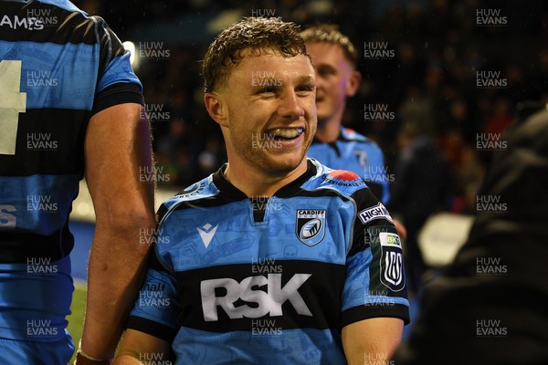 251025 - Cardiff Rugby v Edinburgh Rugby - United Rugby Championship - Tom Bowen of Cardiff Rugby celebrates the win at full time