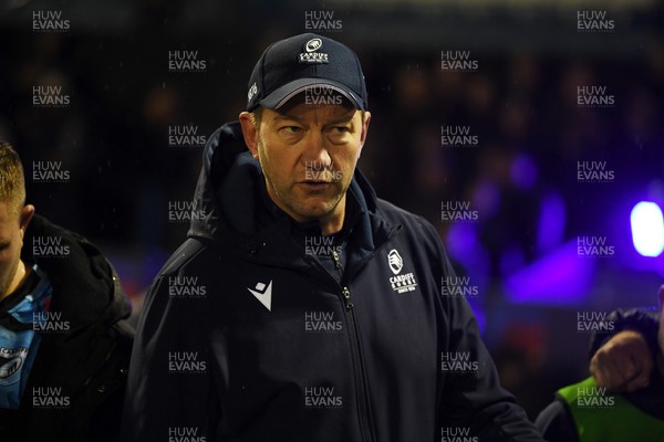 251025 - Cardiff Rugby v Edinburgh Rugby - United Rugby Championship - Cardiff interim head coach, Corniel Van Zyl with his side at full time