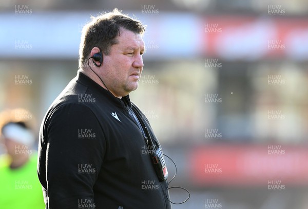 301022 - Cardiff Rugby v Edinburgh - BKT United Rugby Championship -  Cardiff Director of Rugby Dai Young