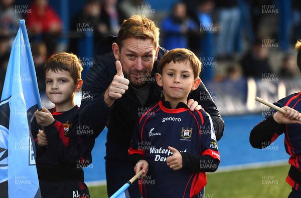 301022 - Cardiff Rugby v Edinburgh - BKT United Rugby Championship -  Jamie Robinson with son