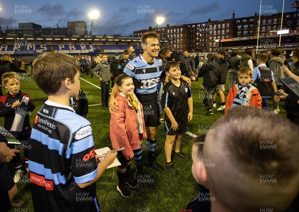 301022 - Cardiff Rugby v Edinburgh - BKT United Rugby Championship - Jarrod Evans of Cardiff with fans at full time
