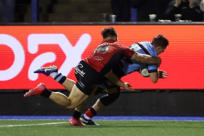 210325 - Cardiff Rugby v Emirates Lions - United Rugby Championship - Harri Millard of Cardiff runs in to score a try