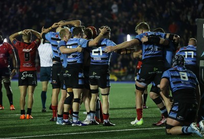 210325 - Cardiff Rugby v Emirates Lions - United Rugby Championship - Cardiff celebrate the victory at full time