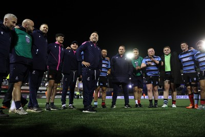 210325 - Cardiff Rugby v Emirates Lions - United Rugby Championship - Cardiff Rugby Head Coach Matt Sherratt speaks to the team at full time