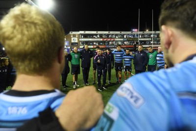 210325 - Cardiff Rugby v Emirates Lions - United Rugby Championship - Cardiff team huddle at full time