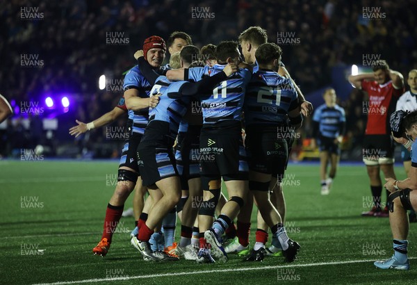 210325 - Cardiff Rugby v Emirates Lions - United Rugby Championship - Cardiff celebrate the victory at full time