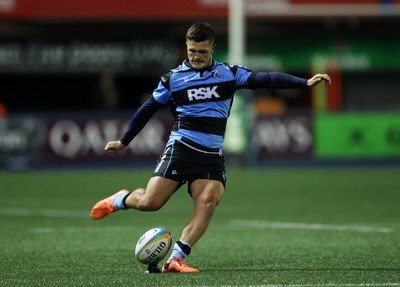 270925 - Cardiff Rugby v Emirates Lions - United Rugby Championship - Callum Sheedy of Cardiff kicks the conversion