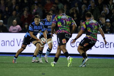 270925 - Cardiff Rugby v Emirates Lions - United Rugby Championship - Alex Mann of Cardiff 