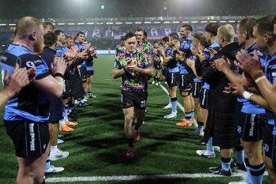 270925 - Cardiff Rugby v Emirates Lions - United Rugby Championship - Dejected Nico Steyn of Lions 