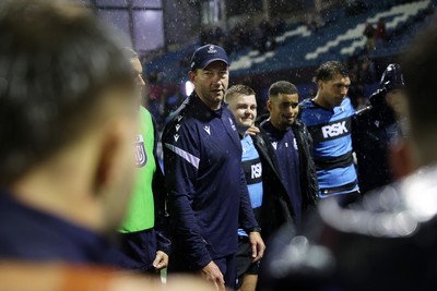 270925 - Cardiff Rugby v Emirates Lions - United Rugby Championship - Cardiff Care Taker Head Coach Corniel van Zyl speaks to the team