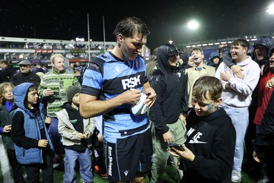 270925 - Cardiff Rugby v Emirates Lions - United Rugby Championship - Teddy Williams of Cardiff with fans at full time