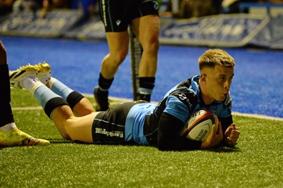 270925 - Cardiff Rugby v Emirates Lions - United Rugby Championship - Cam Winnett of Cardiff Rugby dives in to score a try
