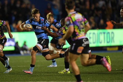 270925 - Cardiff Rugby v Emirates Lions - United Rugby Championship - Alex Mann of Cardiff Rugby