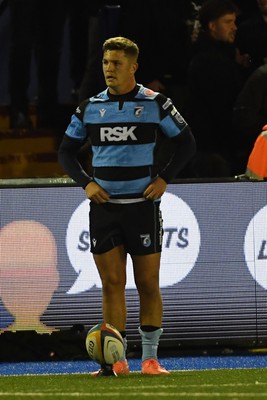 270925 - Cardiff Rugby v Emirates Lions - United Rugby Championship - Callum Sheedy of Cardiff Rugby kicks the conversion
