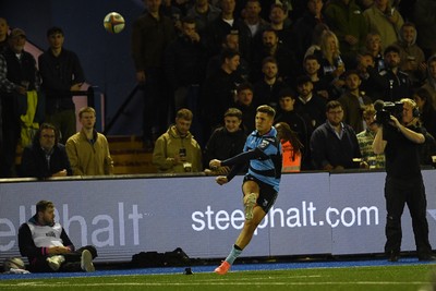 270925 - Cardiff Rugby v Emirates Lions - United Rugby Championship - Callum Sheedy of Cardiff Rugby kicks the conversion