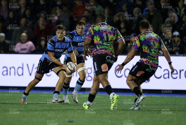270925 - Cardiff Rugby v Emirates Lions - United Rugby Championship - Alex Mann of Cardiff 