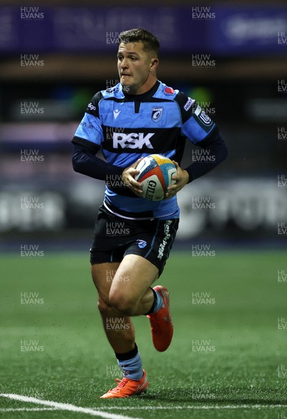 270925 - Cardiff Rugby v Emirates Lions - United Rugby Championship - Callum Sheedy of Cardiff 