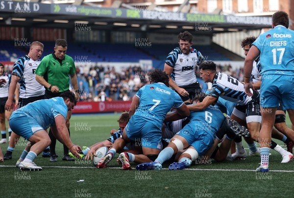 190926 - Cardiff Rugby v Exeter Chiefs - Pre Season Friendly - Dafydd Hughes of Cardiff scores a try