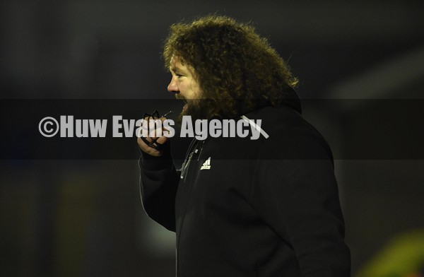 140122 - Cardiff Rugby v Harlequins - European Rugby Heineken Champions Cup - Harlequins coach Adam Jones during the warm up