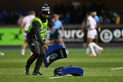 231026 - Cardiff Rugby v Hollywoodbets Sharks - United Rugby Championship - Warm up pads are blown onto the pitch during play