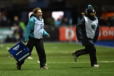 231026 - Cardiff Rugby v Hollywoodbets Sharks - United Rugby Championship - Warm up pads are blown onto the pitch during play