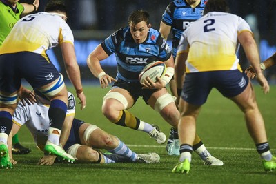270226 - Cardiff Rugby v Leinster - United Rugby Championship - Taine Basham of Cardiff Rugby is challenged by John McKee of Leinster