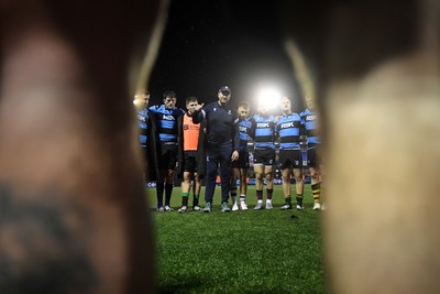270226 - Cardiff Rugby v Leinster - United Rugby Championship - Cardiff huddle at full time