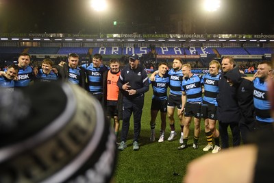 270226 - Cardiff Rugby v Leinster - United Rugby Championship - Cardiff huddle at full time