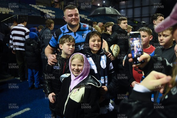 270226 - Cardiff Rugby v Leinster - United Rugby Championship - Danny Southworth of Cardiff Rugby with fans at full time