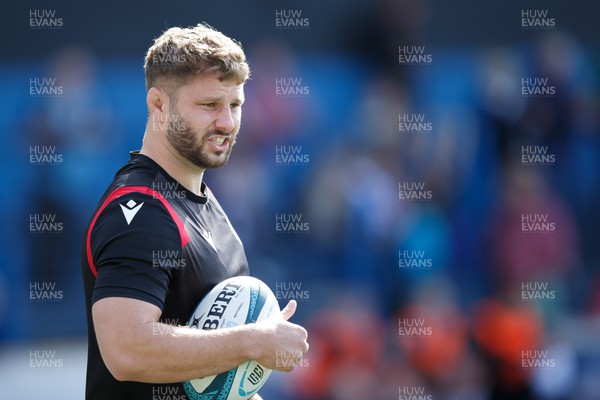 170922 - Cardiff Rugby v Munster - United Rugby Championship - Thomas Young of Cardiff Rugby during the warm up