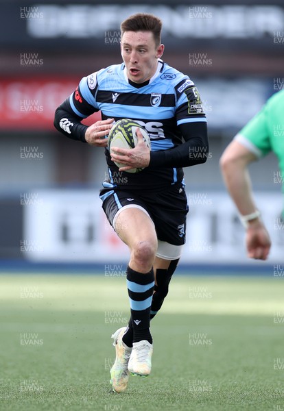 150123 - Cardiff Rugby v Newcastle Falcons - European Rugby Challenge Cup - Josh Adams of Cardiff 