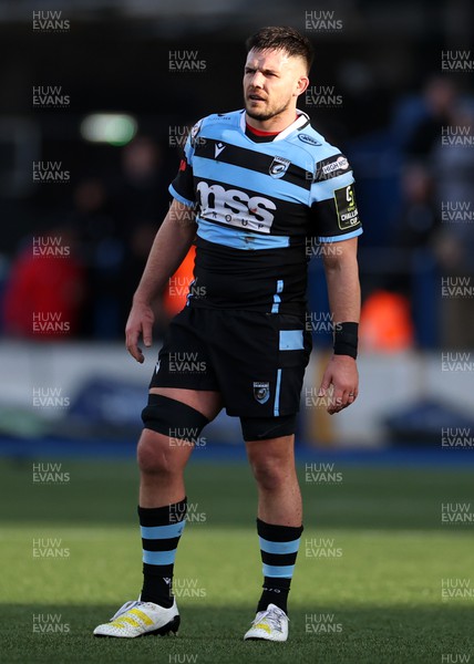 150123 - Cardiff Rugby v Newcastle Falcons - European Rugby Challenge Cup - Ellis Jenkins of Cardiff 