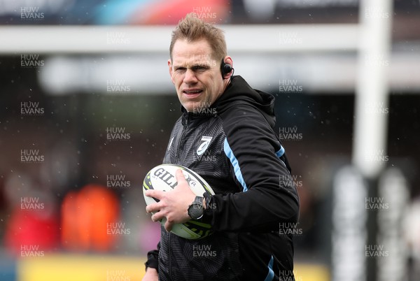 150123 - Cardiff Rugby v Newcastle Falcons - European Rugby Challenge Cup - Assistant Coach T Rhys Thomas