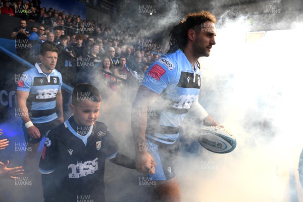 230422 - Cardiuff Rugby v Ospreys - United Rugby Championship - Josh Navidi of Cardiff leads out his side