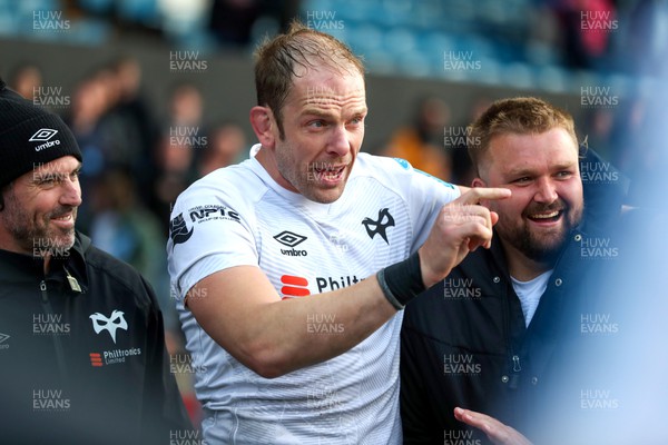 230422 - Cardiff Rugby v Ospreys - United Rugby Championship - Alun Wyn Jones of Ospreys  at the final whistle 