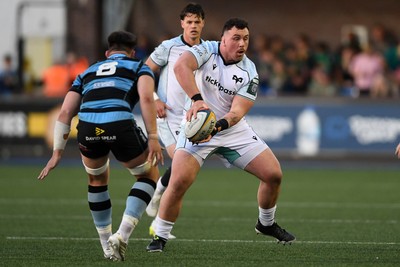 240426 - Cardiff Rugby v Ospreys - United Rugby Championship - Ben Warren of Ospreys